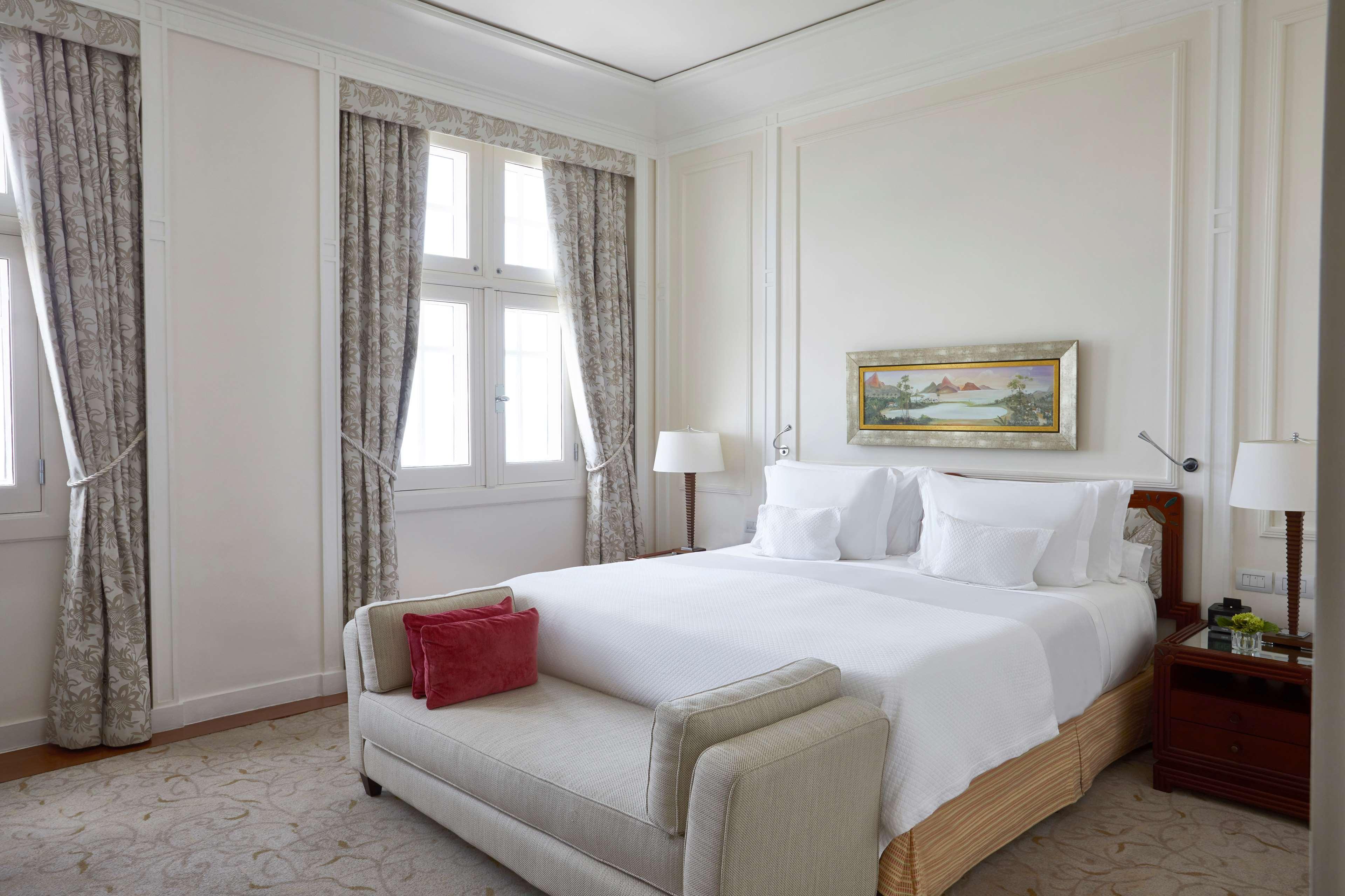 Copacabana Palace, A Belmond Hotel, Ріо-де-Жанейро Екстер'єр фото A bedroom at the hotel