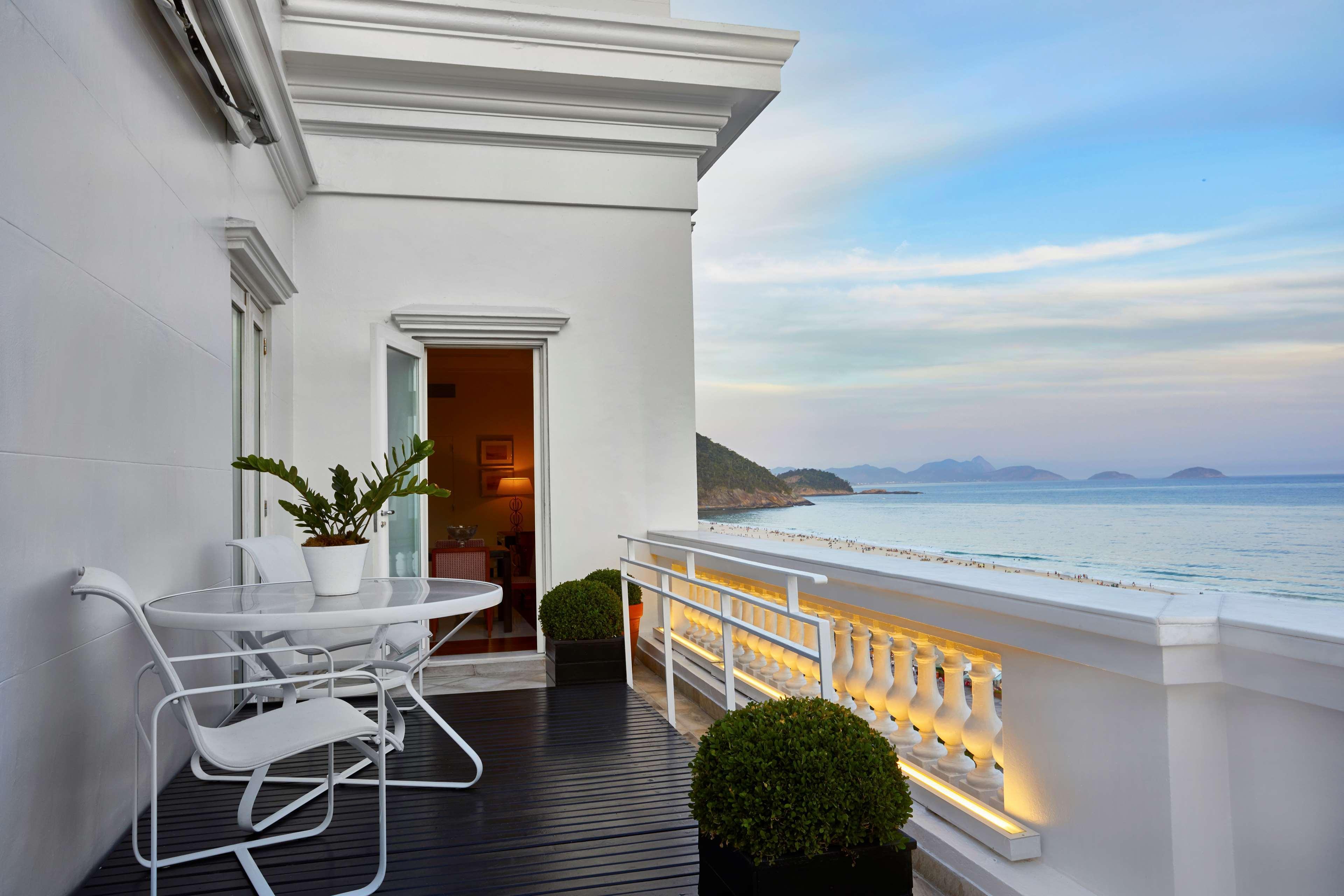 Copacabana Palace, A Belmond Hotel, Ріо-де-Жанейро Екстер'єр фото A balcony